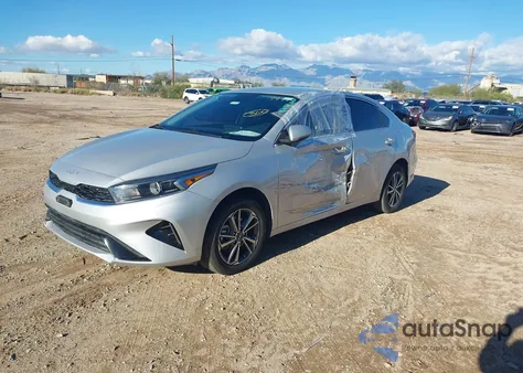 2022 Kia Forte Ex/Ex Premium/Ex+/Gt-Line from USA, damaged, VIN 3KPF34AD8NE442582